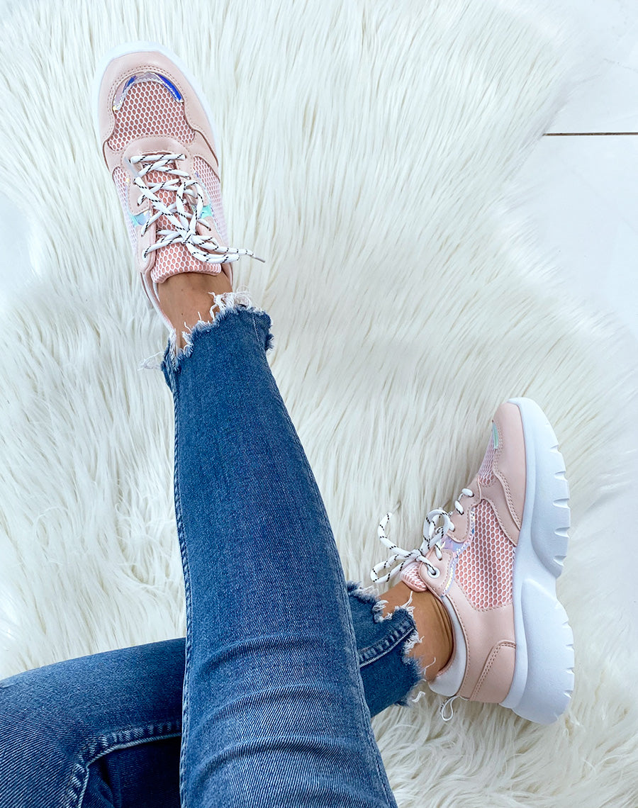 Baskets pink détail holographique