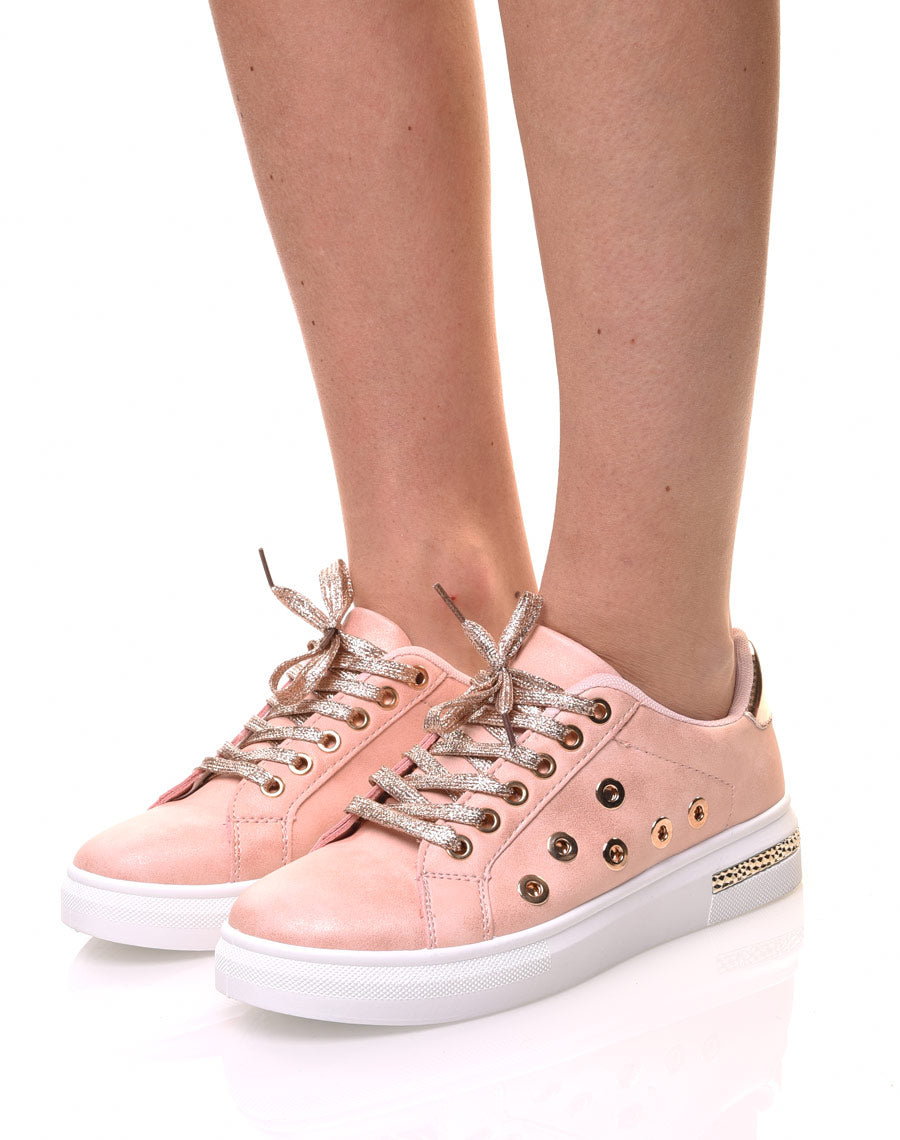 Baskets roses à œillets