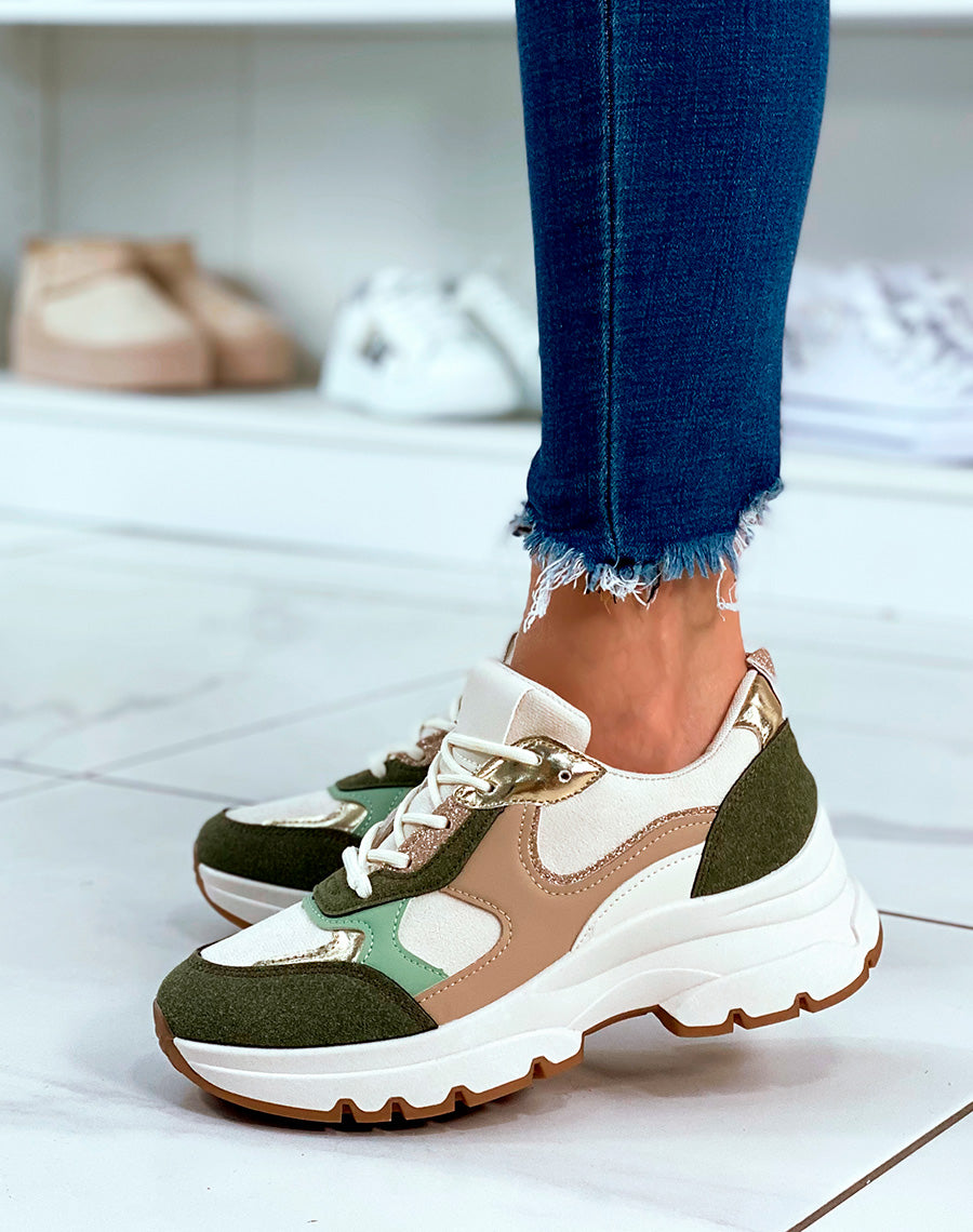 Baskets vertes à lacets avec détails tissus et dorés