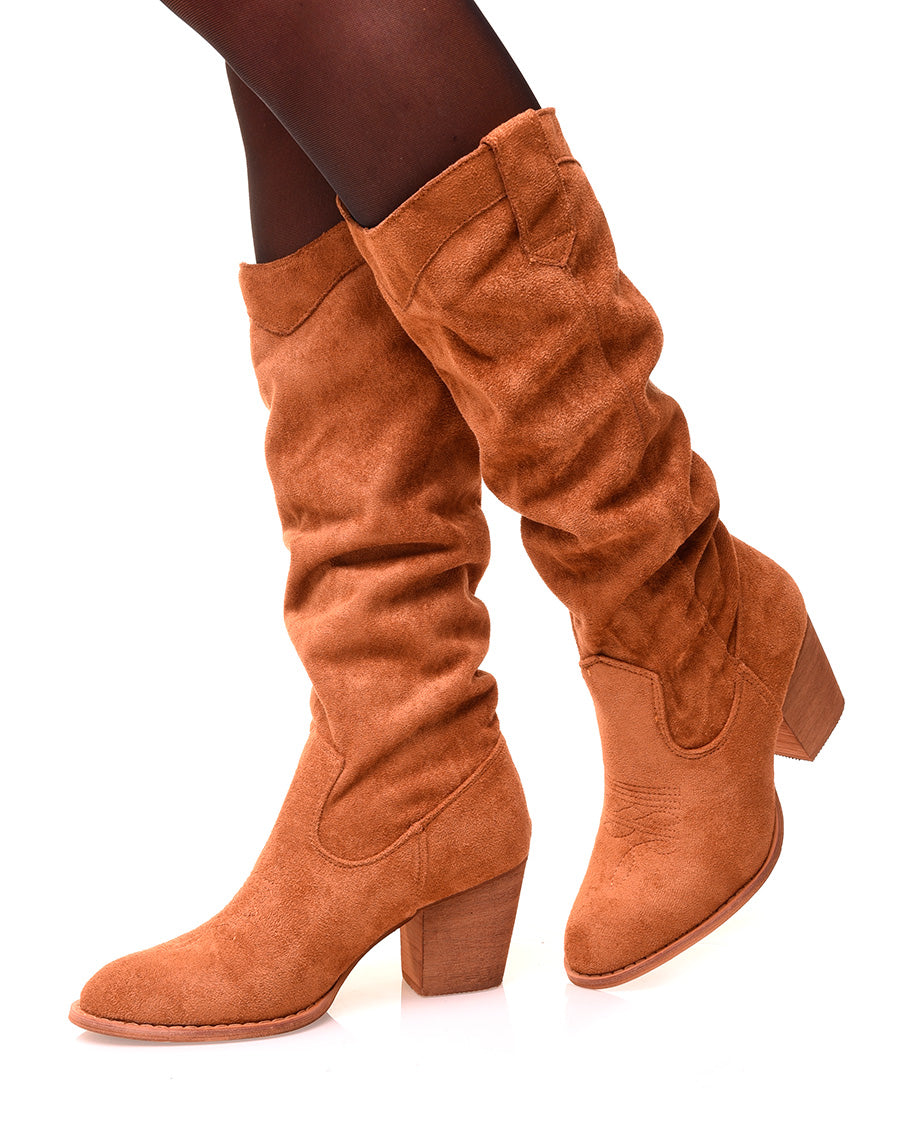 Botte camel à talon effet suédine