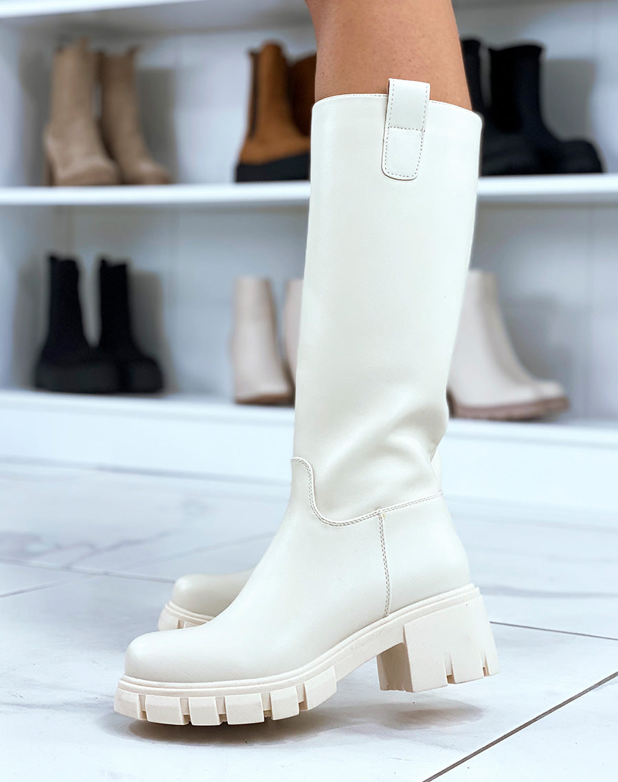 Bottes beiges à plateforme épaisse et crantée