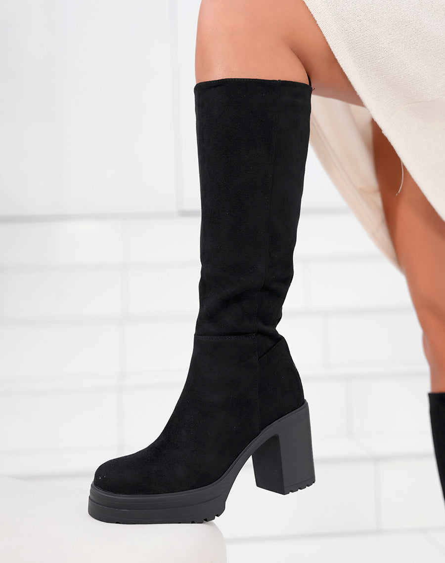 Bottes femme en suédine noire avec talon de 9 cm et plateforme crantée