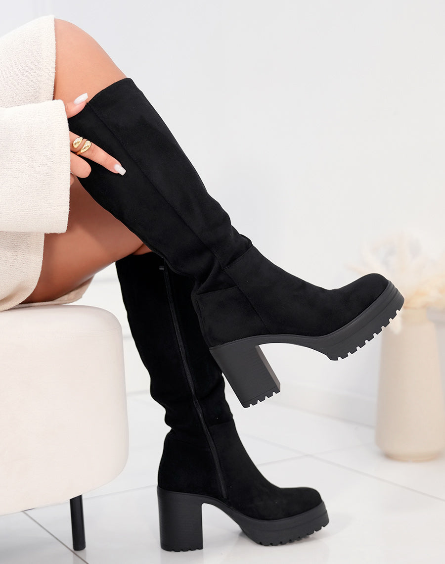 Bottes femme en suédine noire avec talon de 9 cm et plateforme crantée