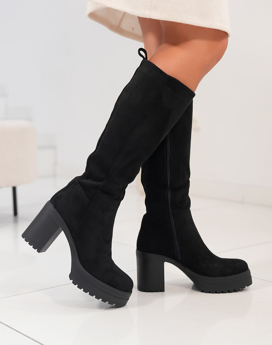 Bottes femme en suédine noire avec talon de 9 cm et plateforme crantée