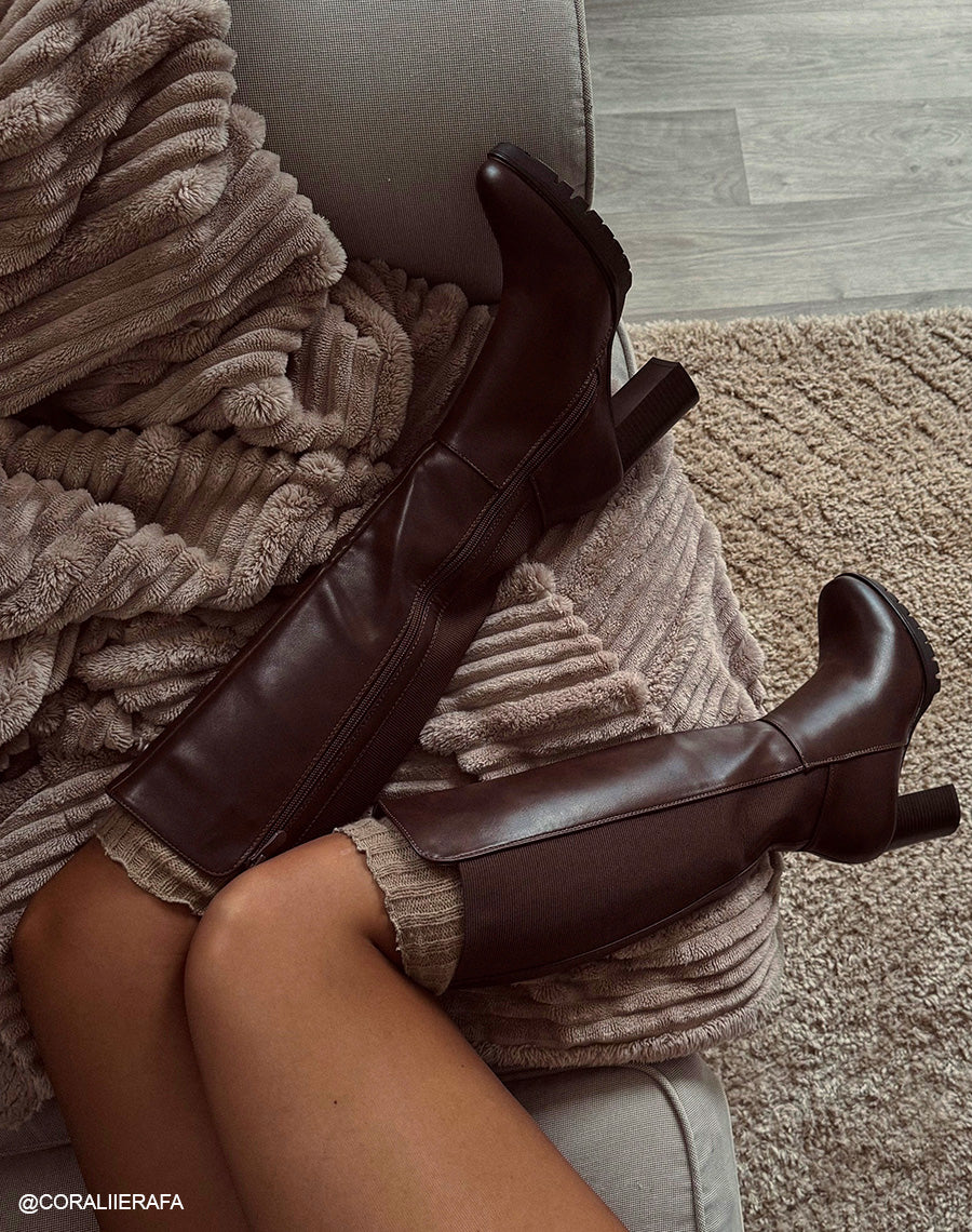 Bottes femme marron chocolat à talon et semelle crantée