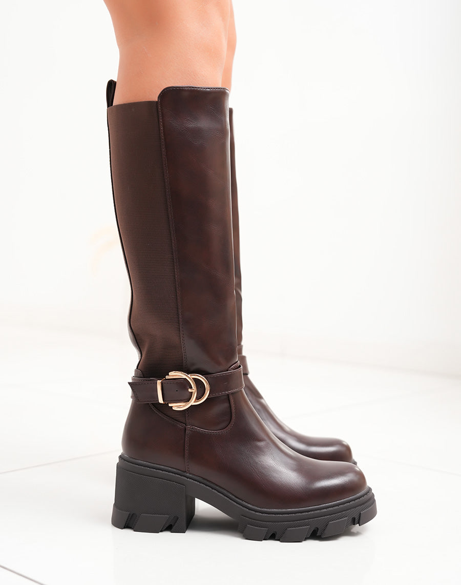 Bottes femme marron à semelle épaisse crantée et boucle dorée