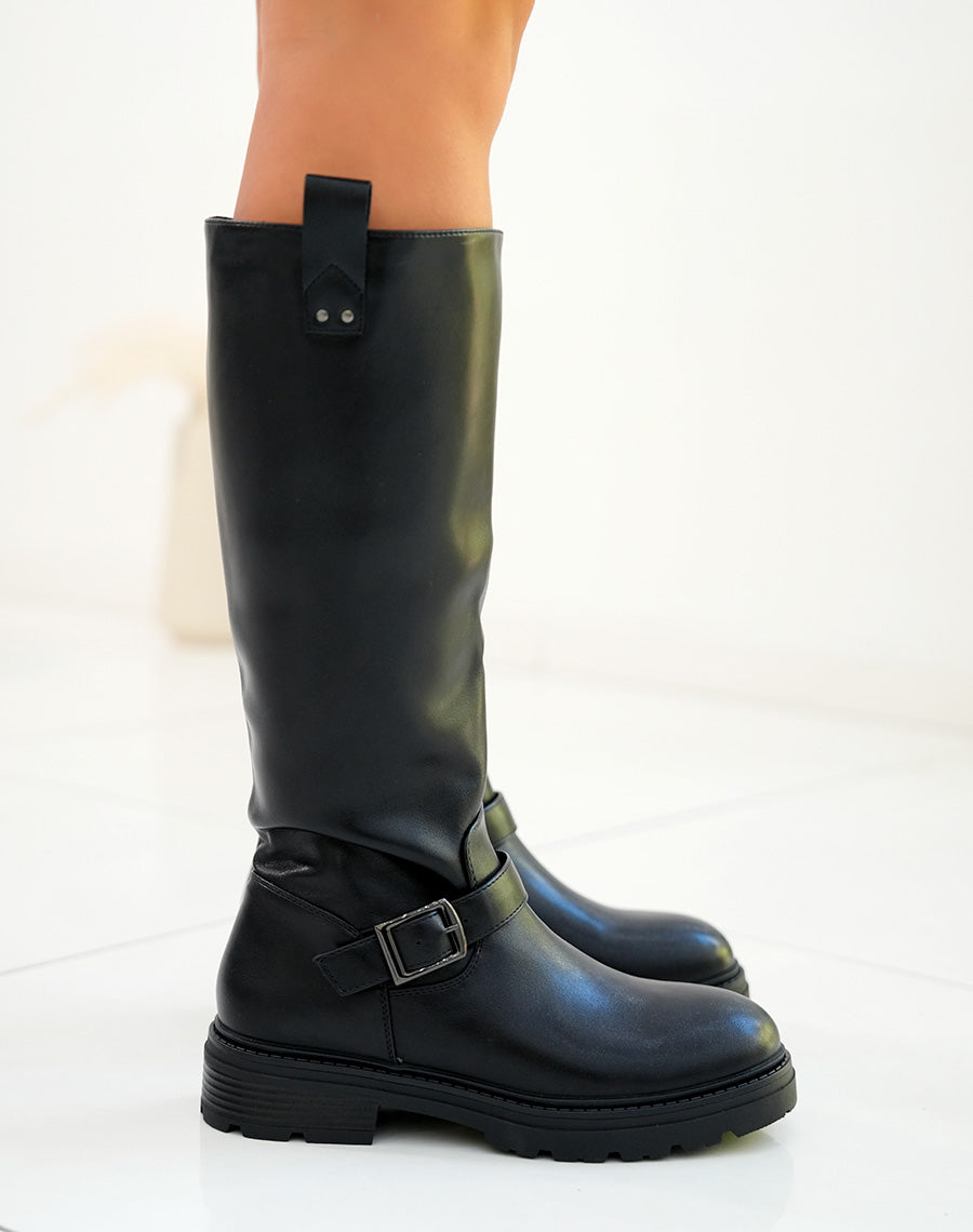 Bottes femme noires à bout rond avec lanière argentée