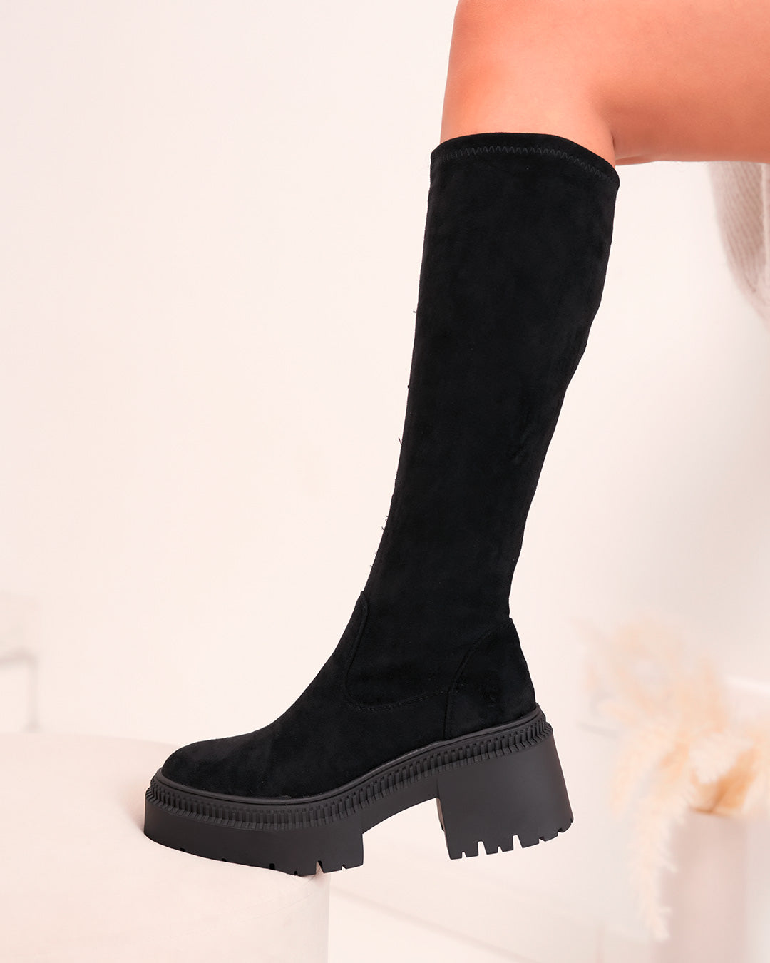 Bottes femme noires en suédine effet chaussette avec plateforme et talon carré