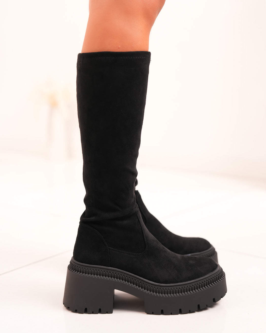 Bottes femme noires en suédine effet chaussette avec plateforme et talon carré