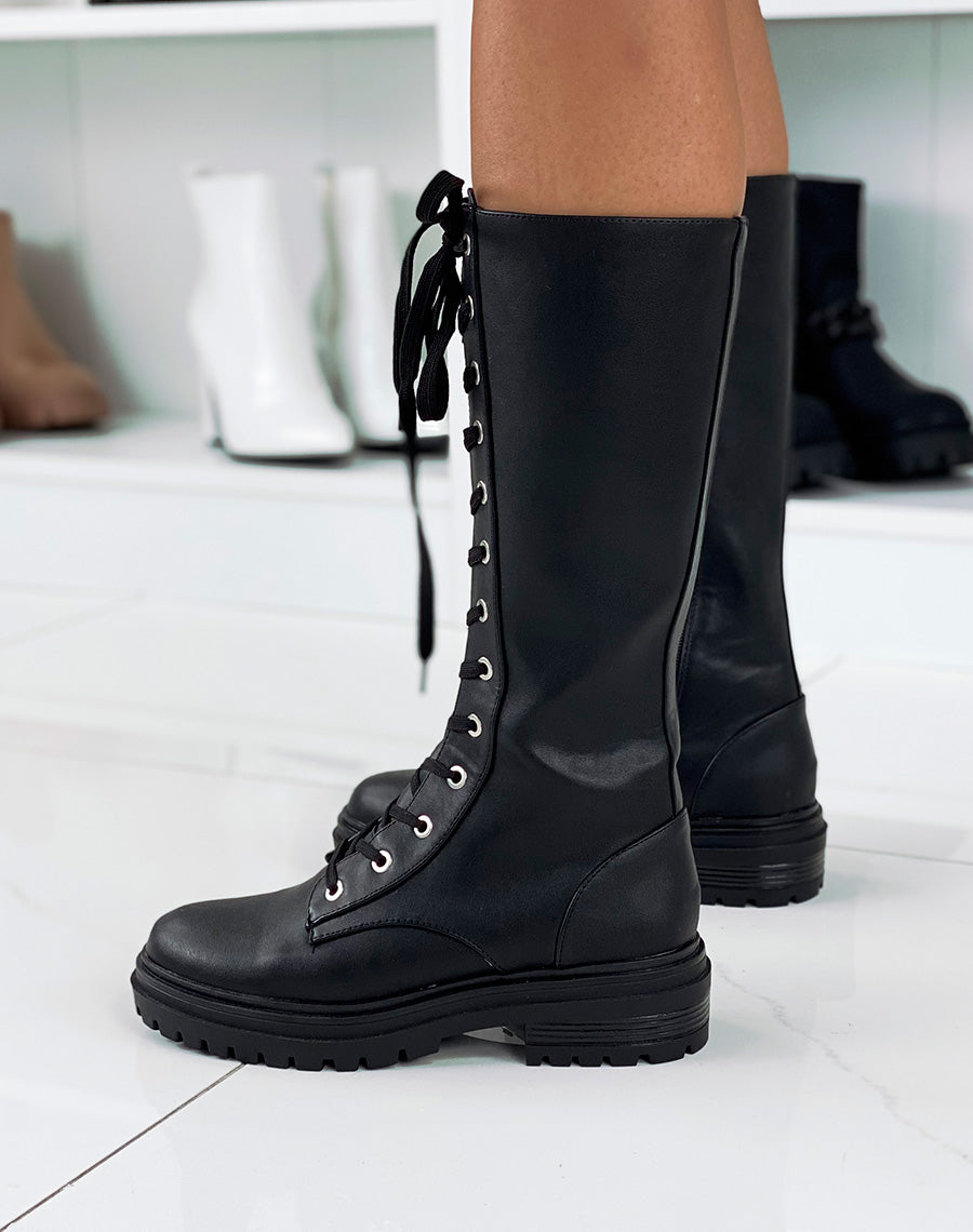 Bottes hautes noires à lacets