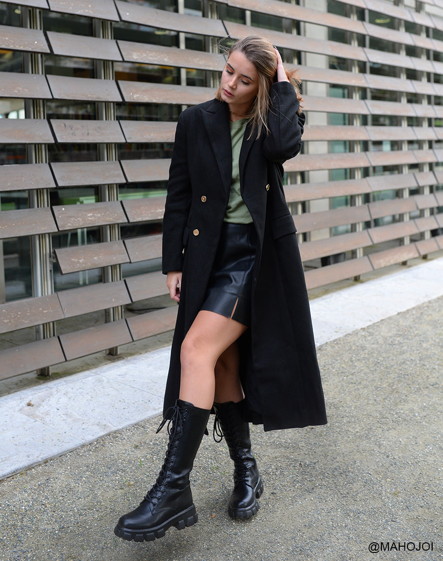 Bottes hautes noires à lacets et à poches