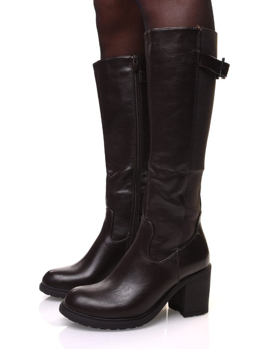 Bottes marron à talons