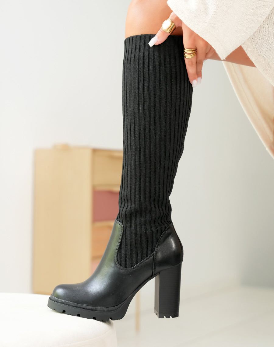 Bottes Noires Bi-Matière : La Chaussure Femme Indispensable