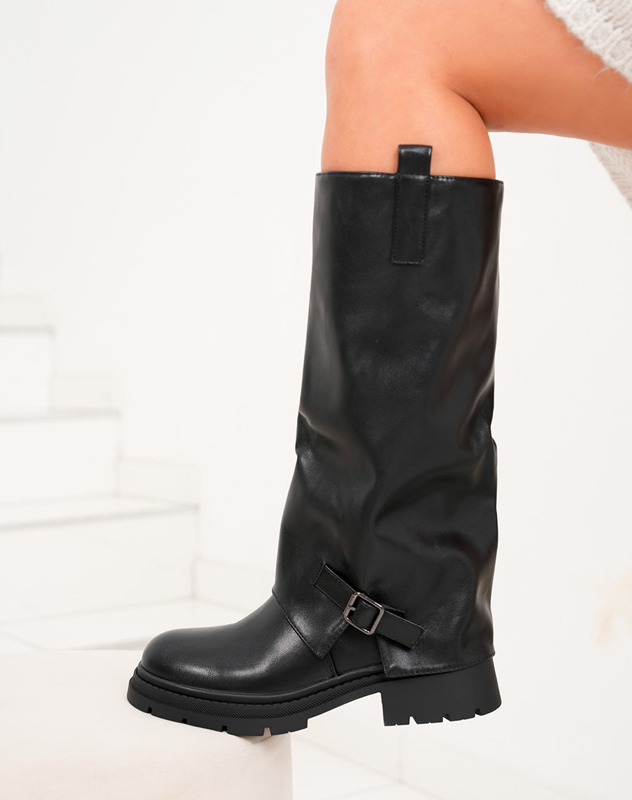 Bottes noires femme à revers avec boucle et semelle crantée