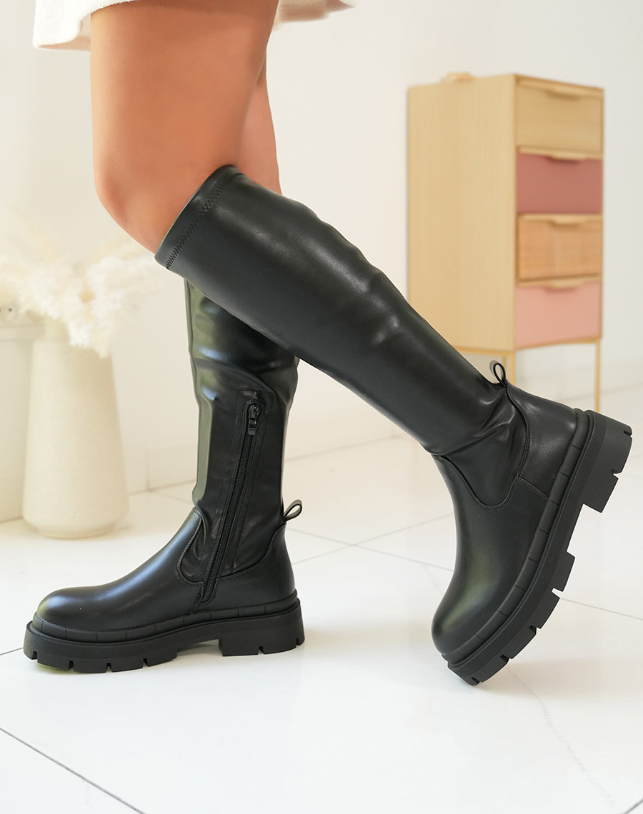 Bottes noires inspiration chelsea à semelle plate et épaisse