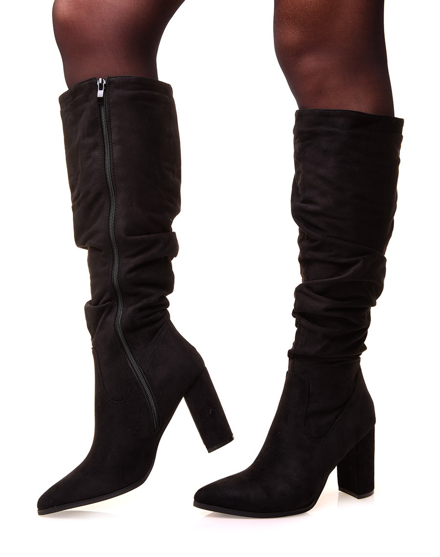 Bottes noires plissée en suédine à bout pointu