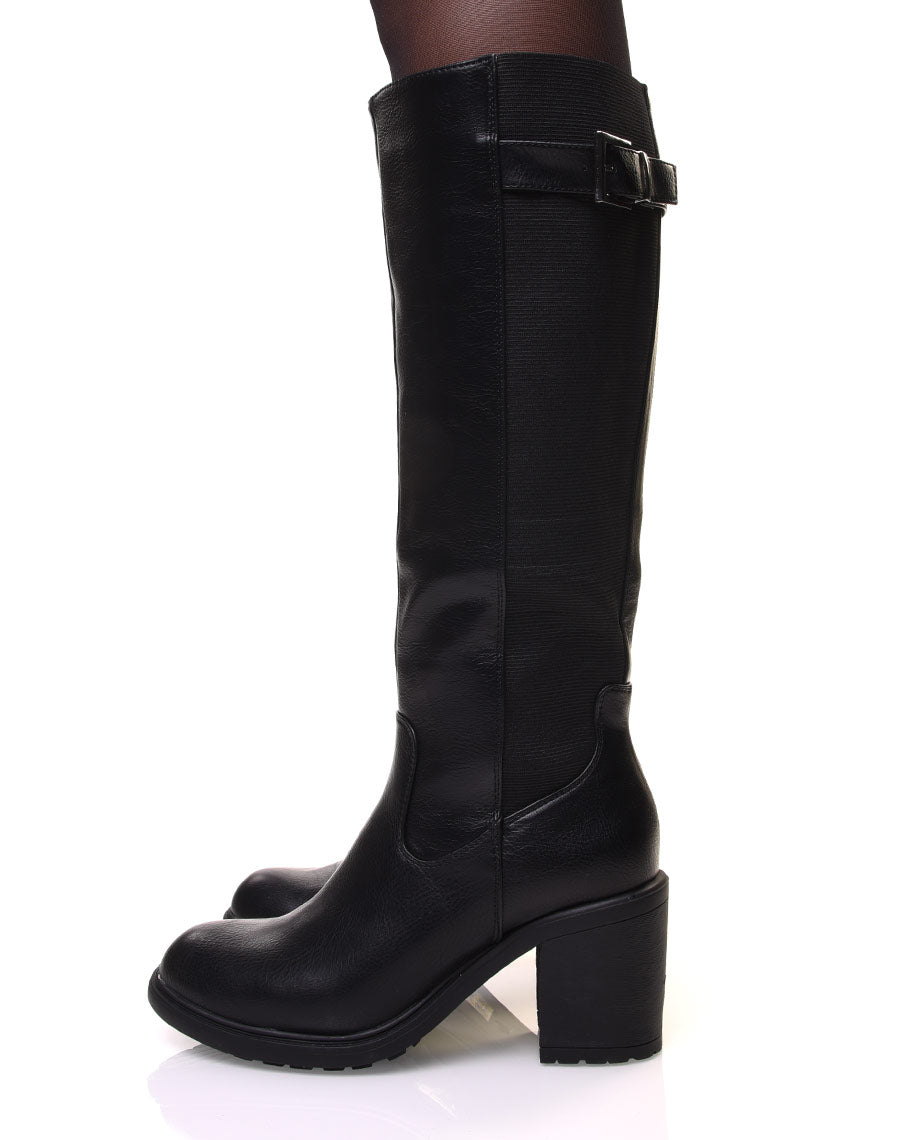 Bottes noires à talons