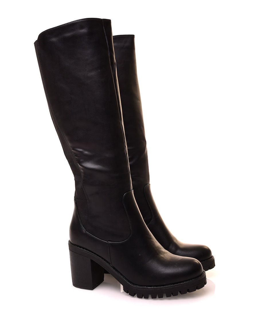 Bottes noires à talons et semelles crantées
