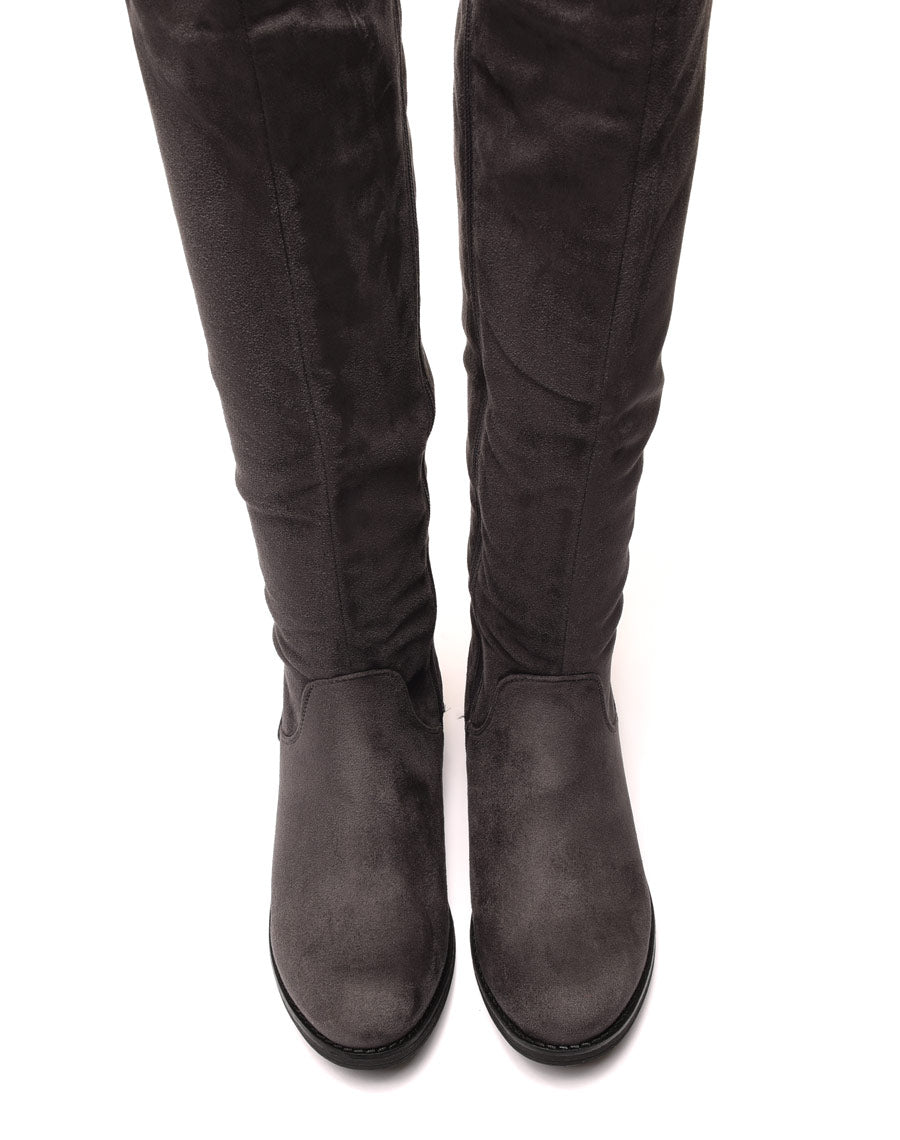 Bottes plates grises en suédine