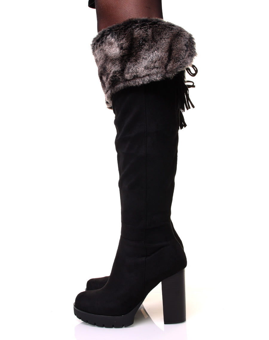 Bottes à talon noires en suédine et fourrure