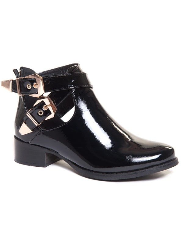 Bottine ajourée vernie avec brides croisées