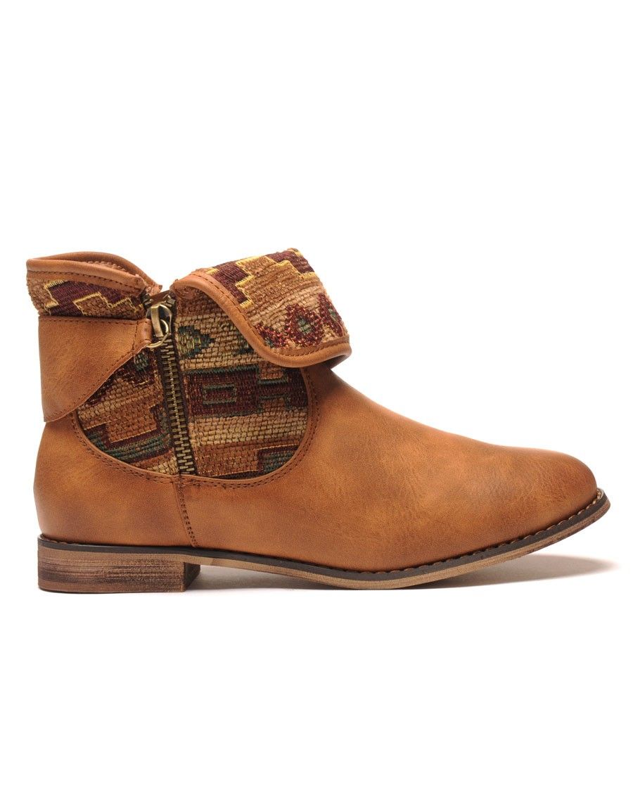 Bottine camel avec motifs ethniques