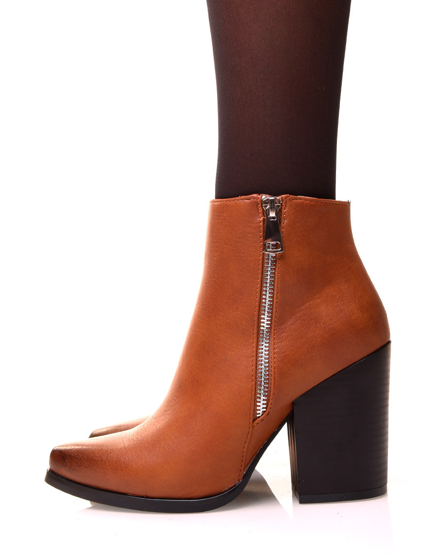 Bottine camel à talon à zip décorative