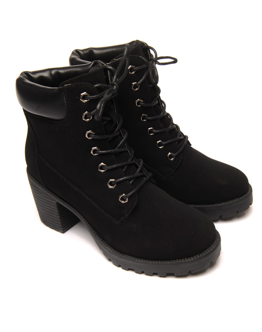 Bottine noire talon à lacets