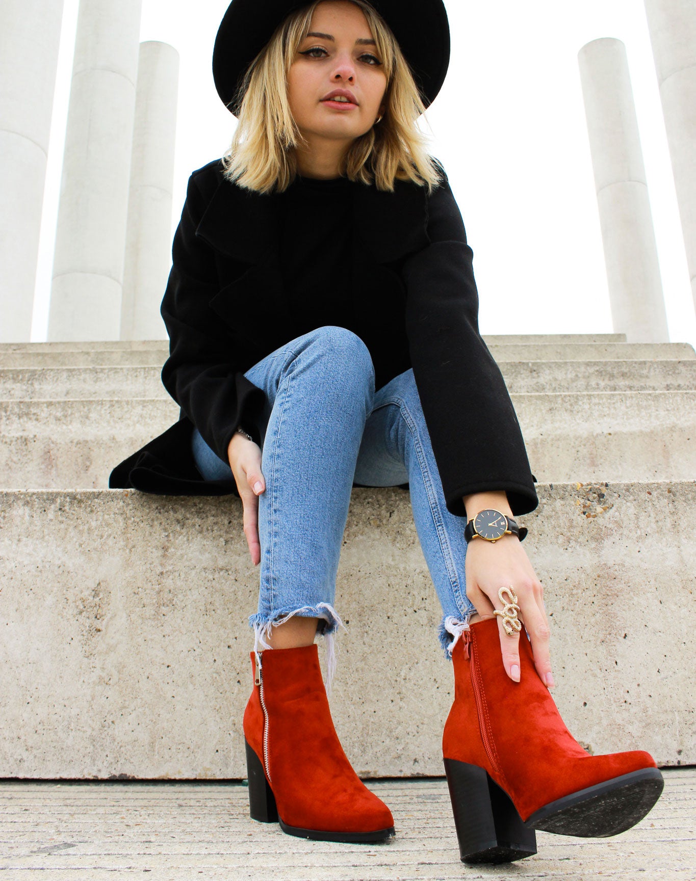 Bottine rouille à talon effet suédine à zip