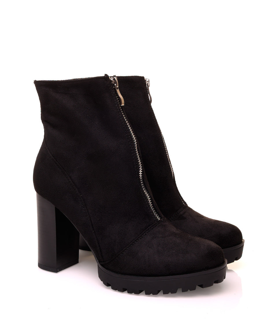 Bottine à talon noir effet suèdine zippé à l’avant