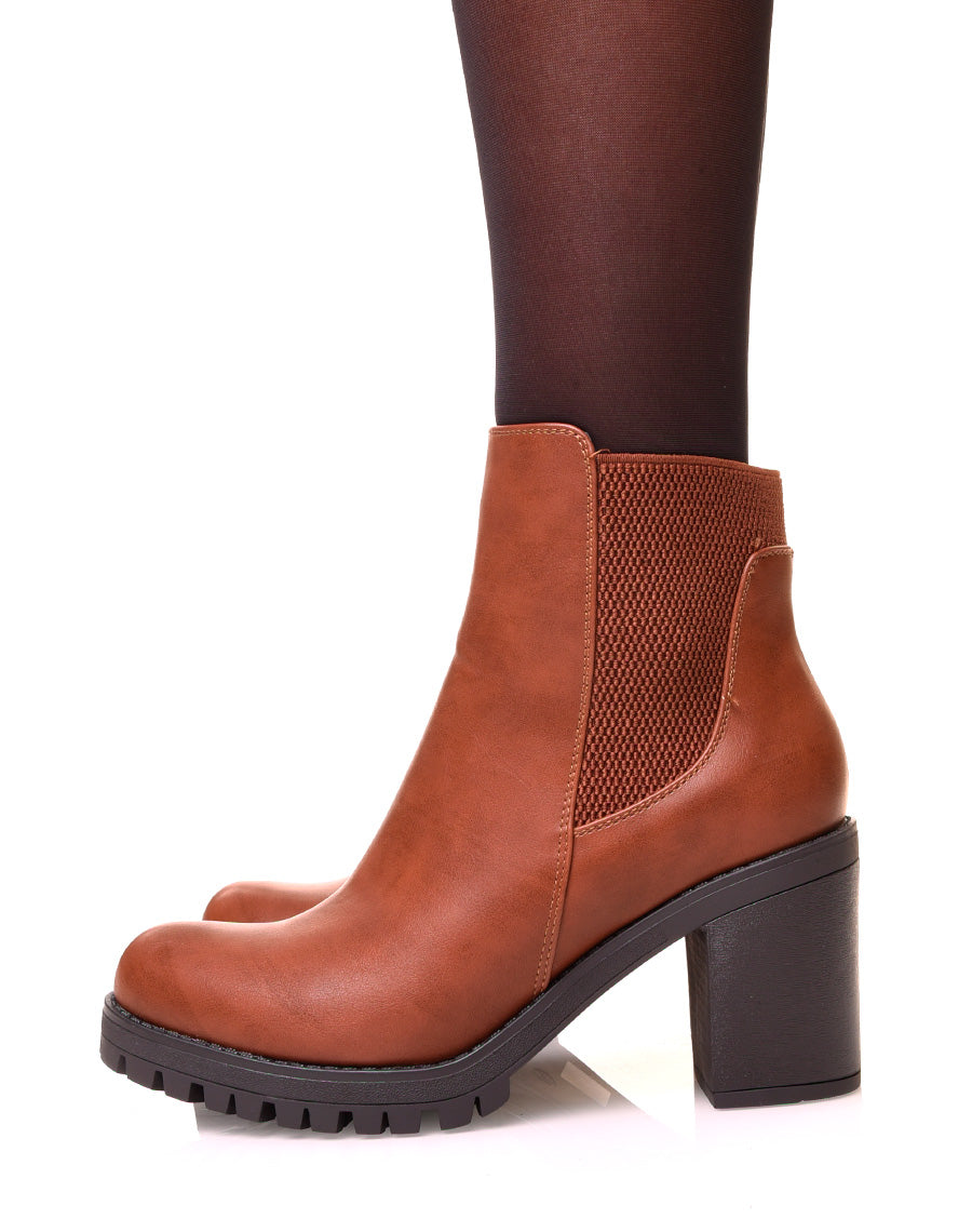 Bottine à talon épais camel