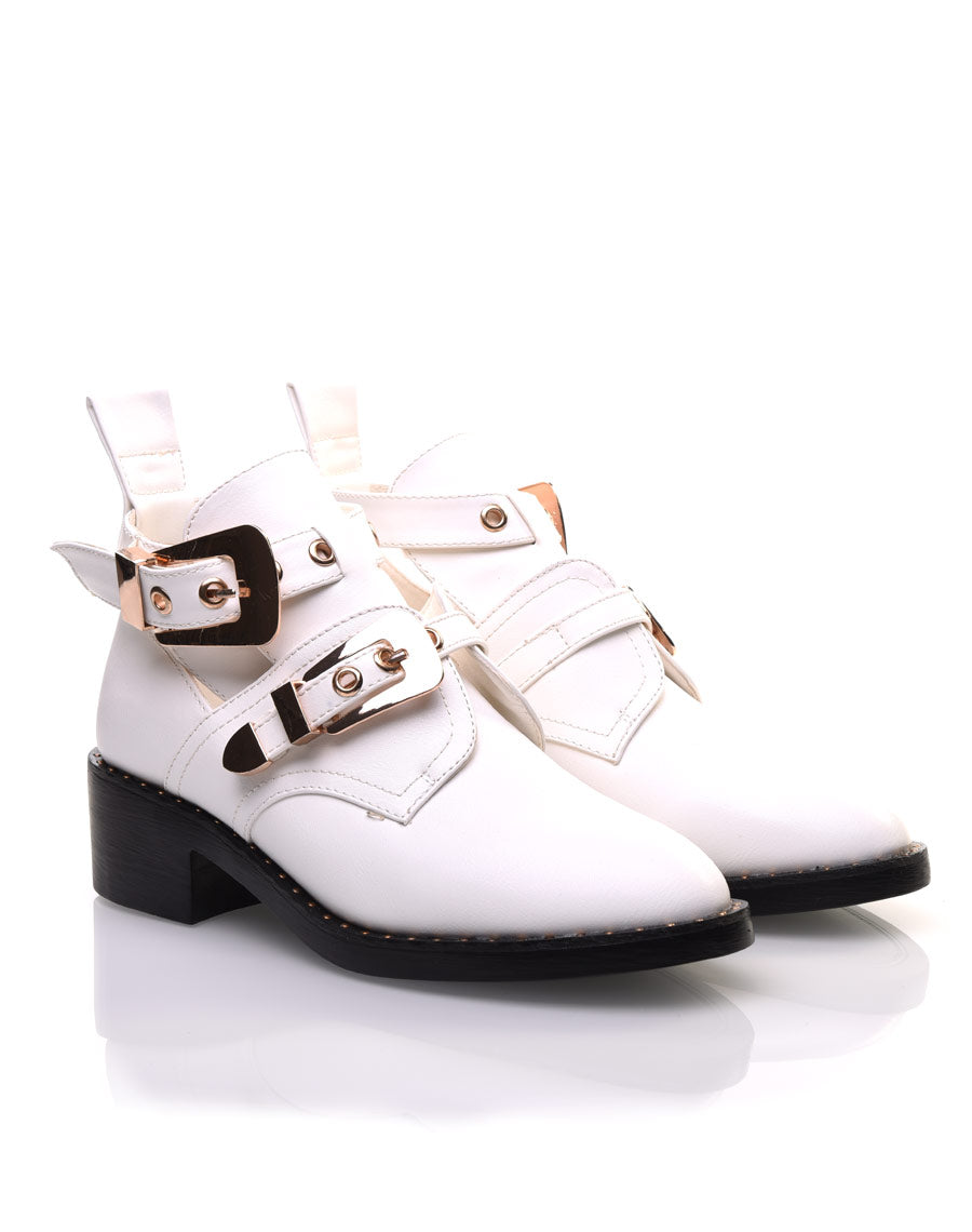 Bottines ajourées blanches