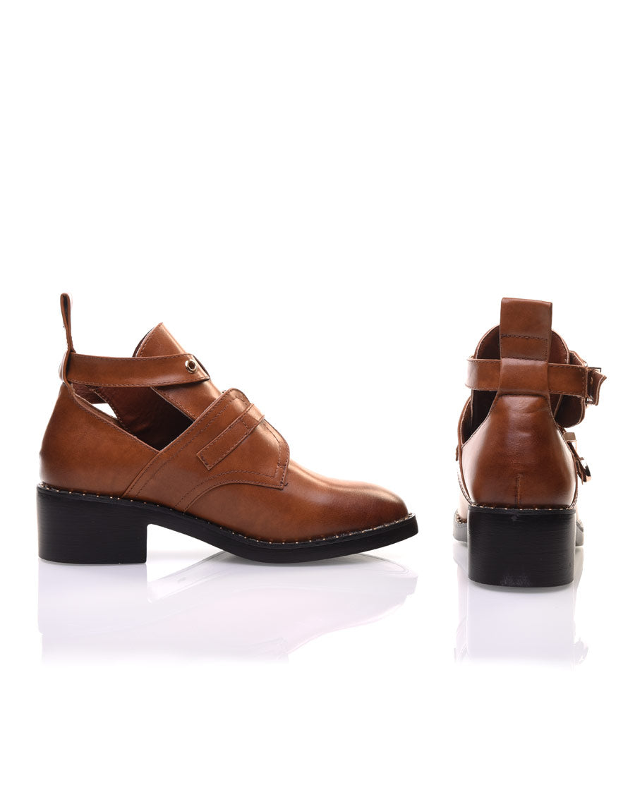 Bottines ajourées camel