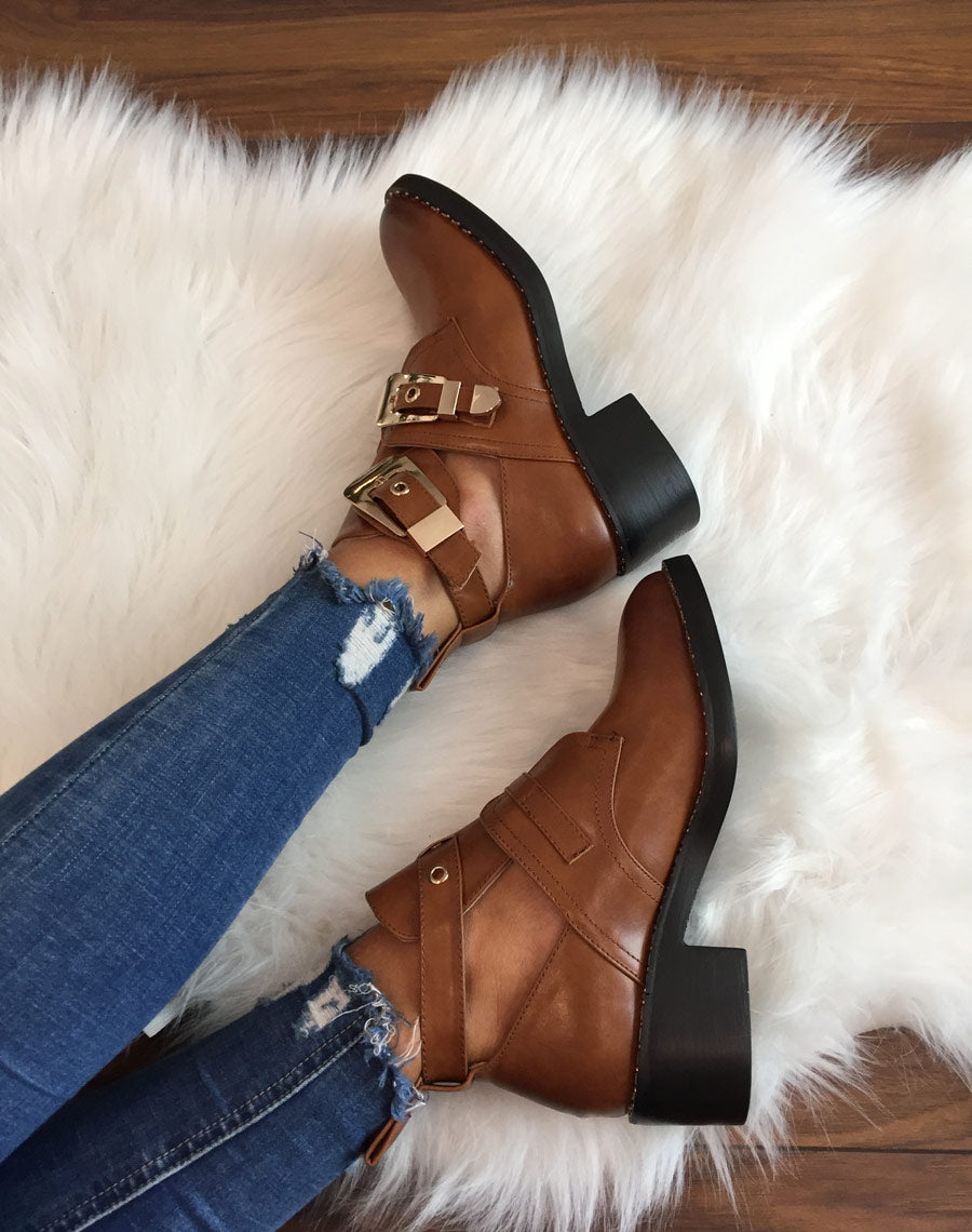 Bottines ajourées camel