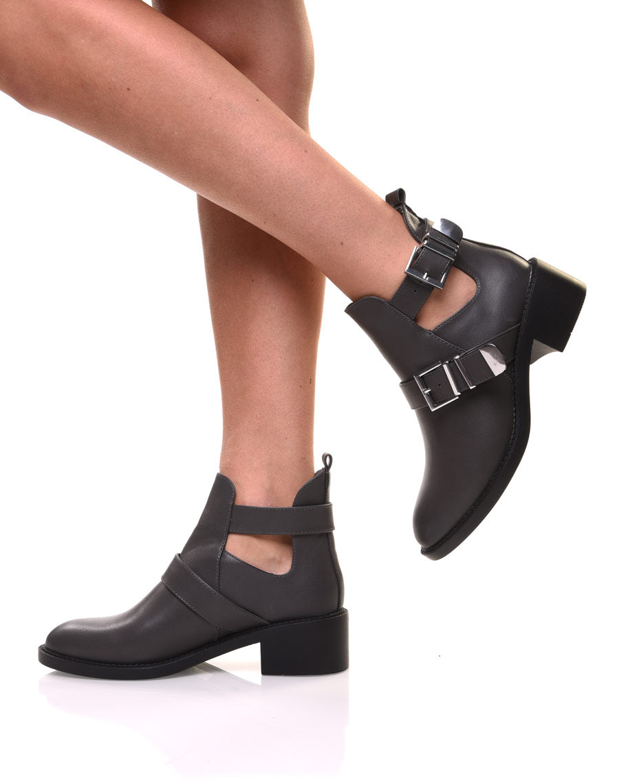 Bottines ajourées grises