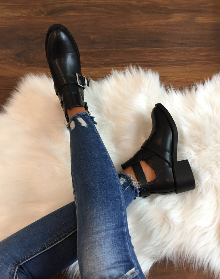 Bottines ajourées noires