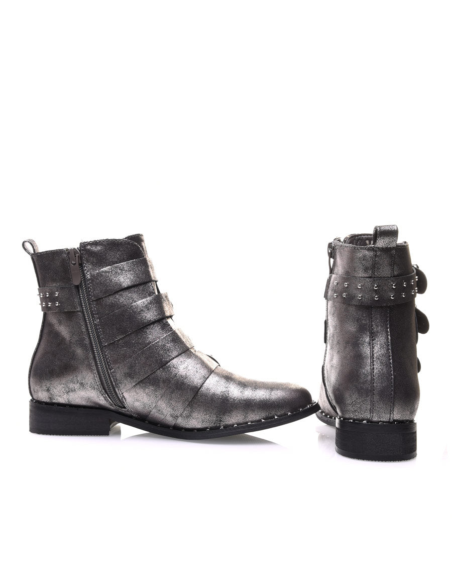 Bottines argentées à brides