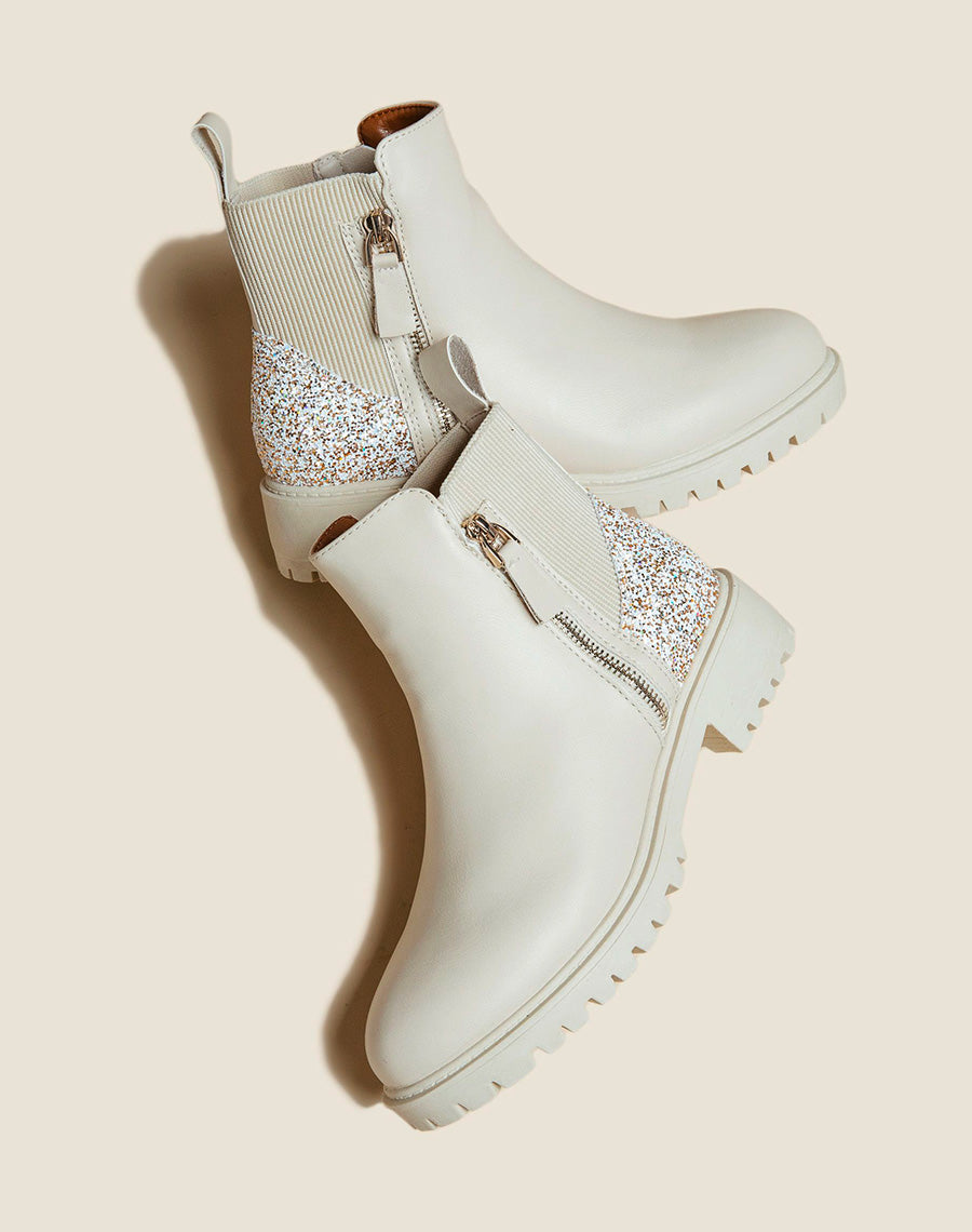 Bottines basses beiges à détails pailletés