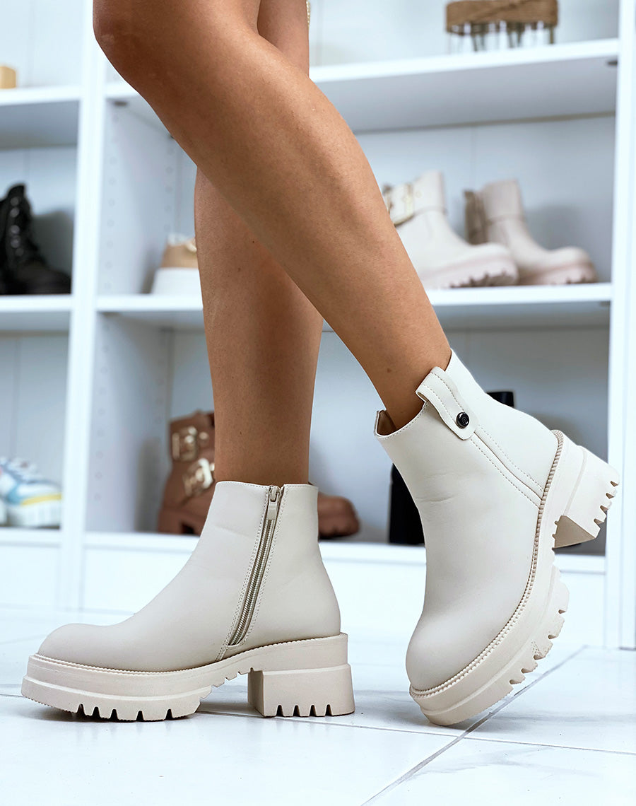 Bottines basses et lisses beiges à talon épais