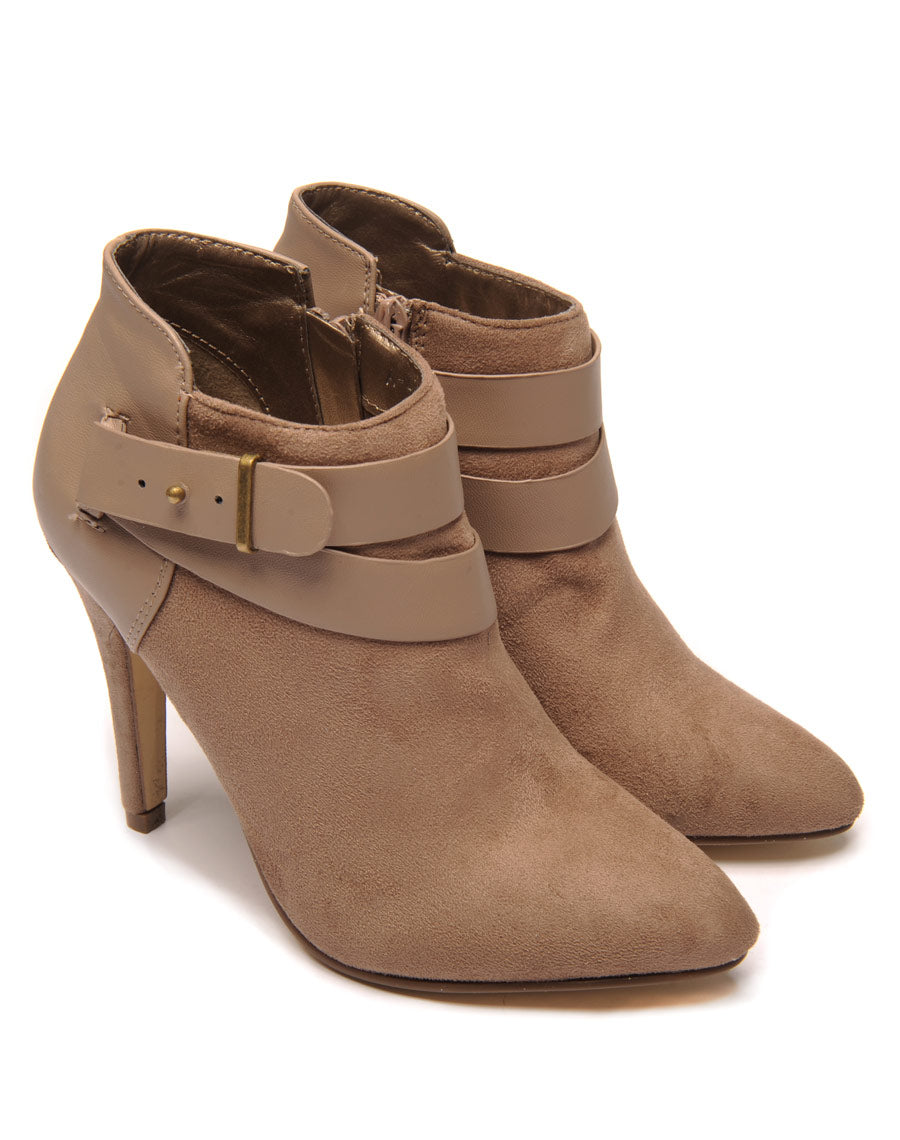 Bottines beige à talon