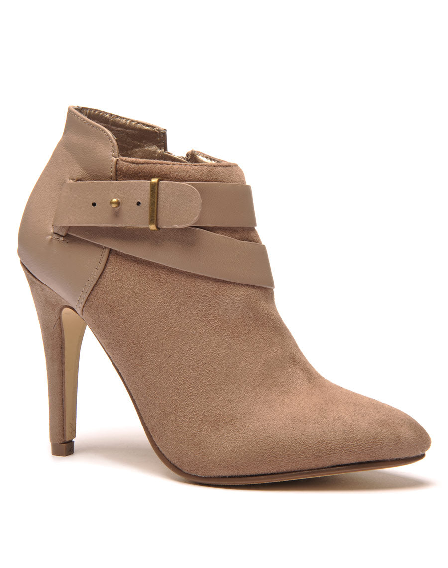 Bottines beige à talon