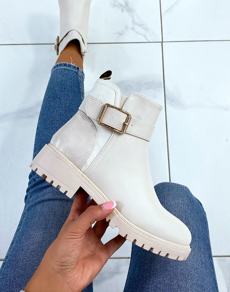 Bottines beiges avec élastique échancré et effet croco