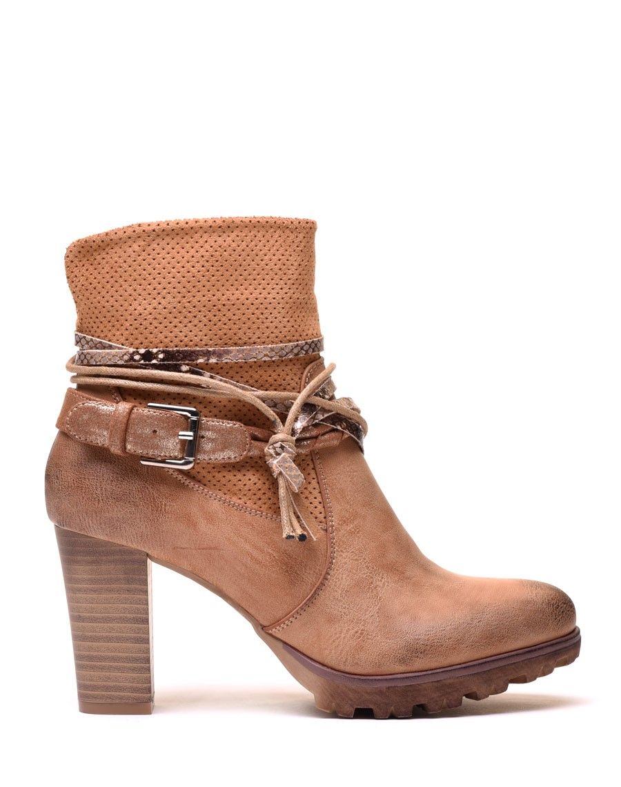 Bottines beiges bi matières à talons et lanières multiples