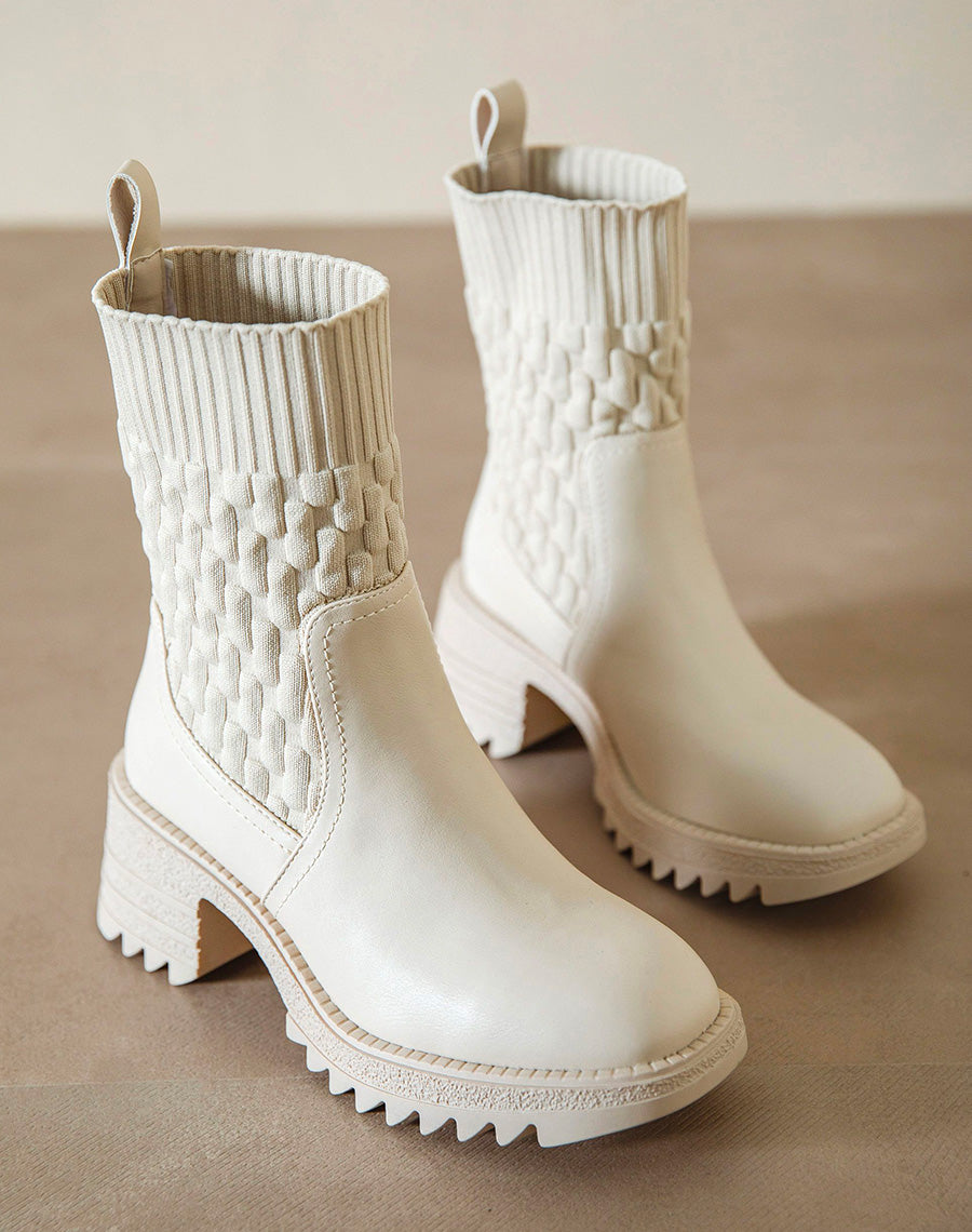 Bottines beiges effet chaussette à talon épais à semelle crantée