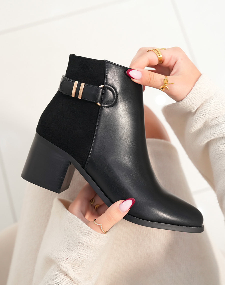 Bottines Bi-Matière Noires à Talon avec Sangle Dorée - La Polyvalence au Service du Style