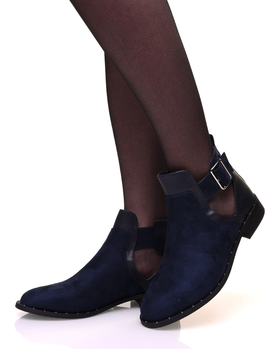 Bottines bleues bi-matières ajourées cloutés