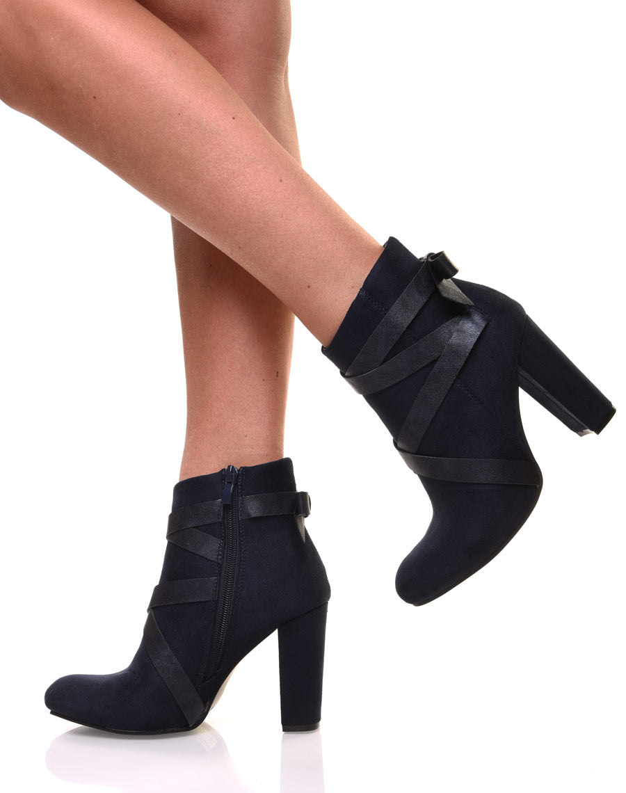 Bottines bleues en suédine