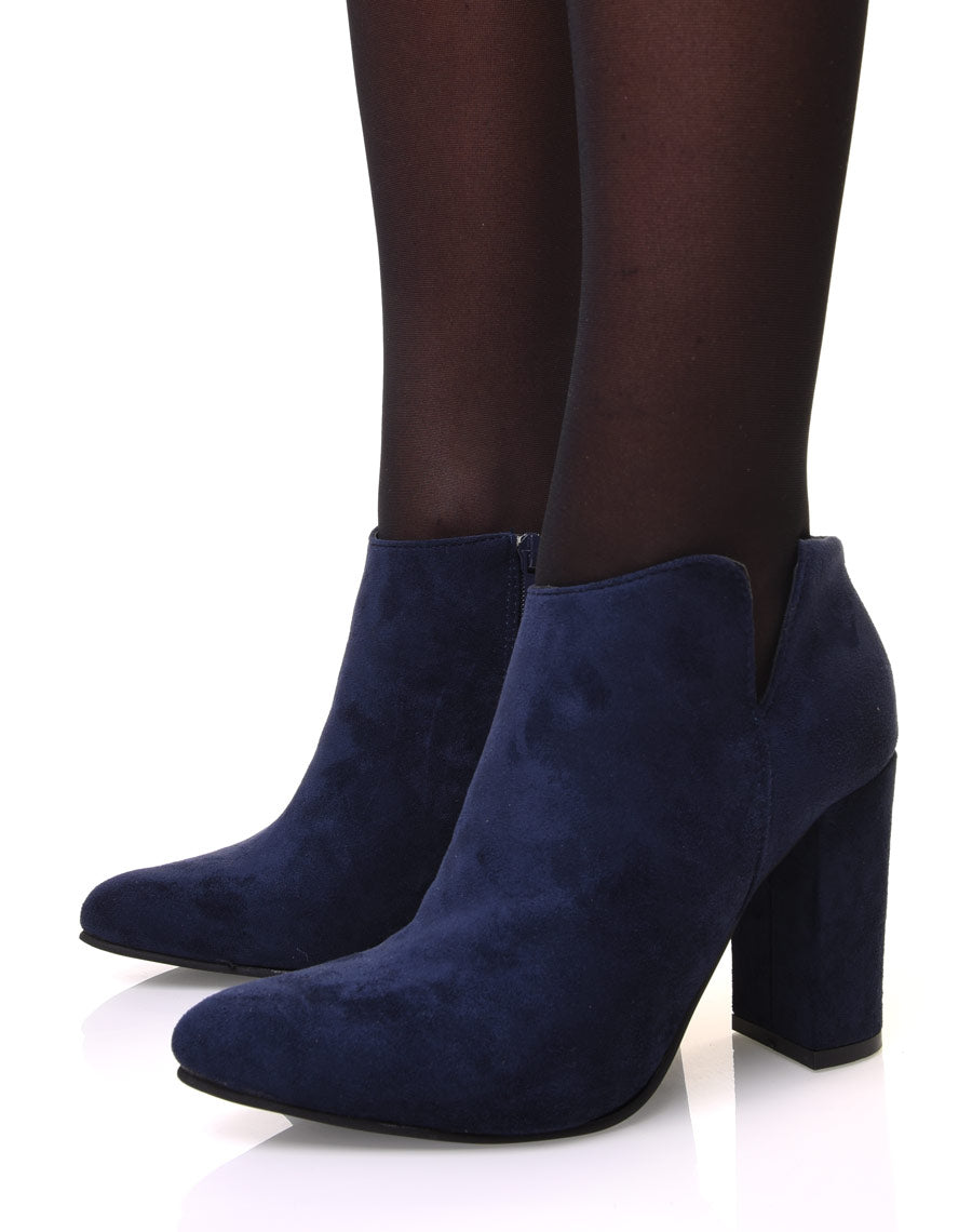 Bottines bleues en suédine à talon