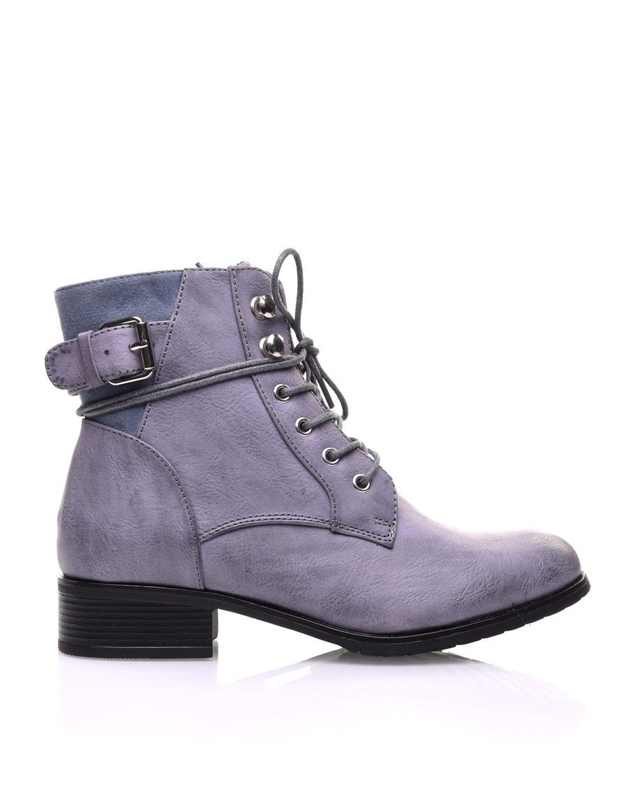 Bottines bleues à oeillets