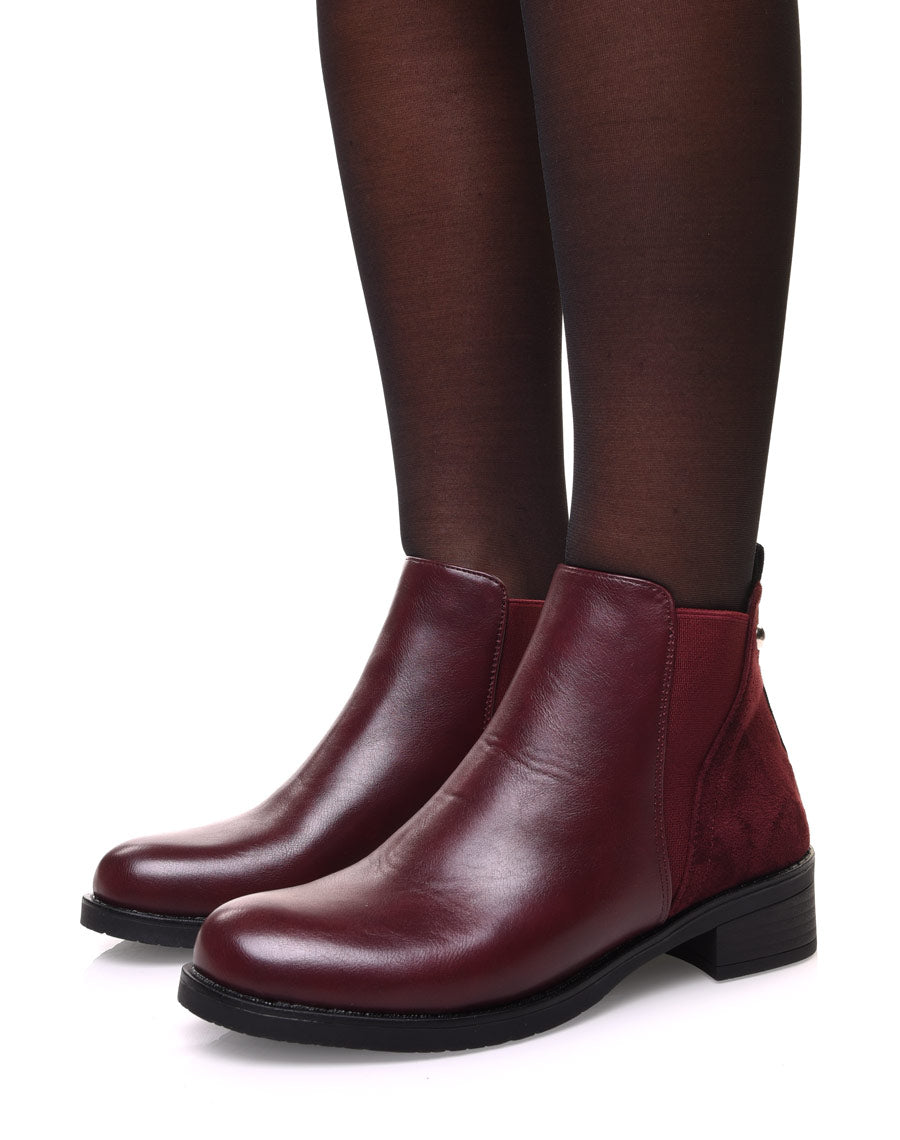 Bottines bordeaux avec élastique bicolore à l’arrière